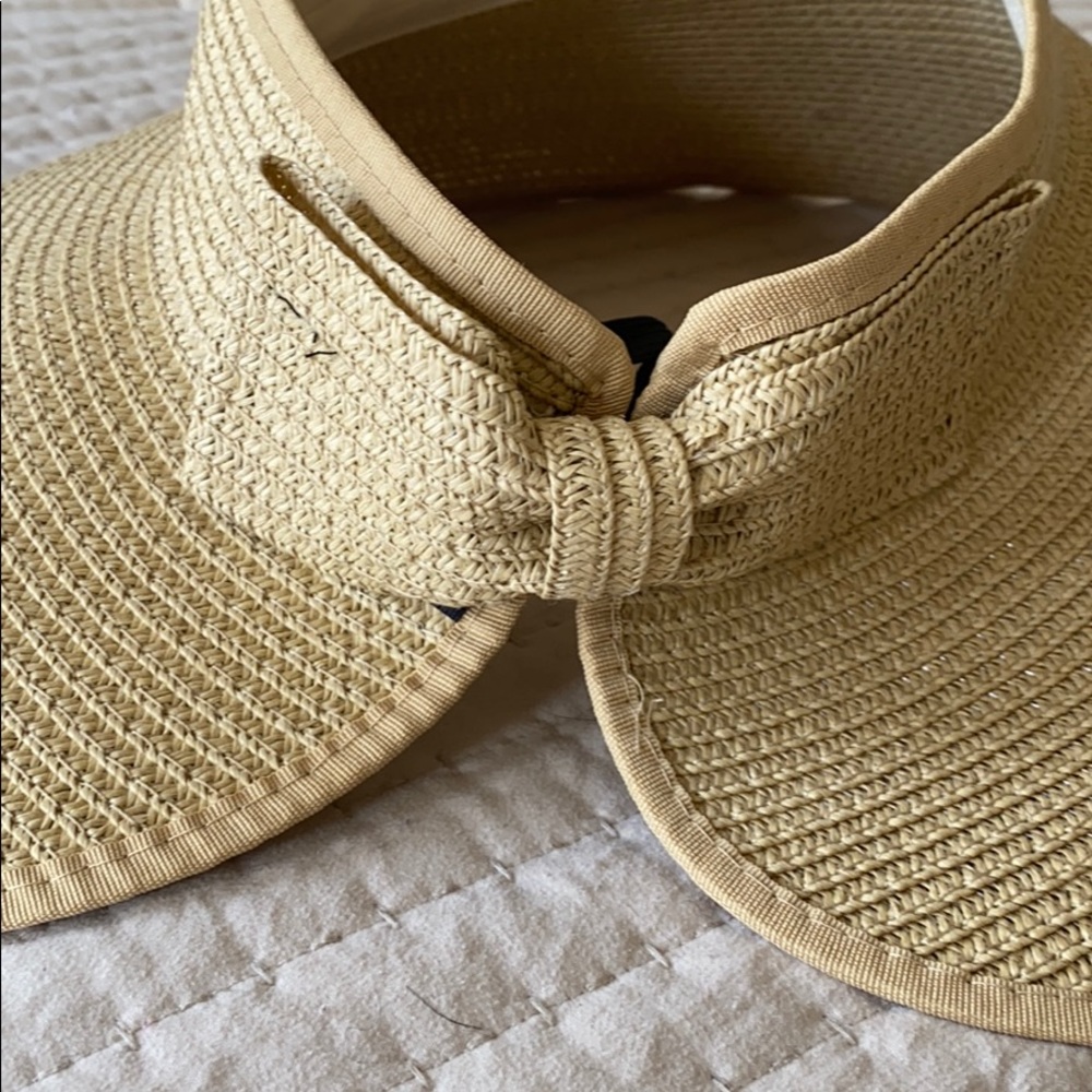 Straw Hat summer - Picture 3 of 4